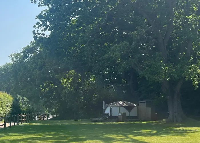 Old Dairy Farm Glamping