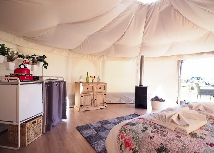 Old Dairy Farm Glamping